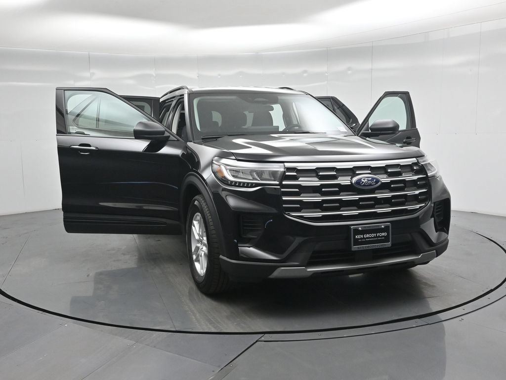 New 2026 Agate Black Metallic Ford Active image 30