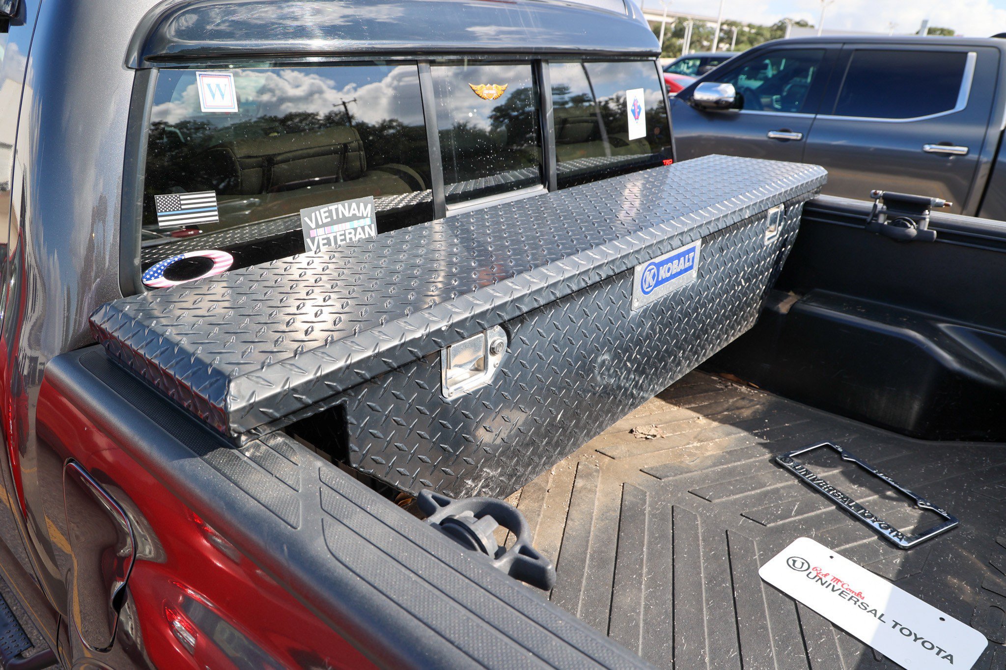 Used 2013 MAGNETIC GRAY MET Toyota DBL CAB 4WD V6 AT image 12