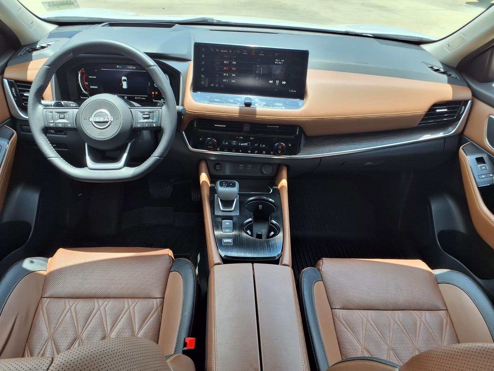 Used 2024 Everest White Pearl/Super Black Nissan Platinum image 11