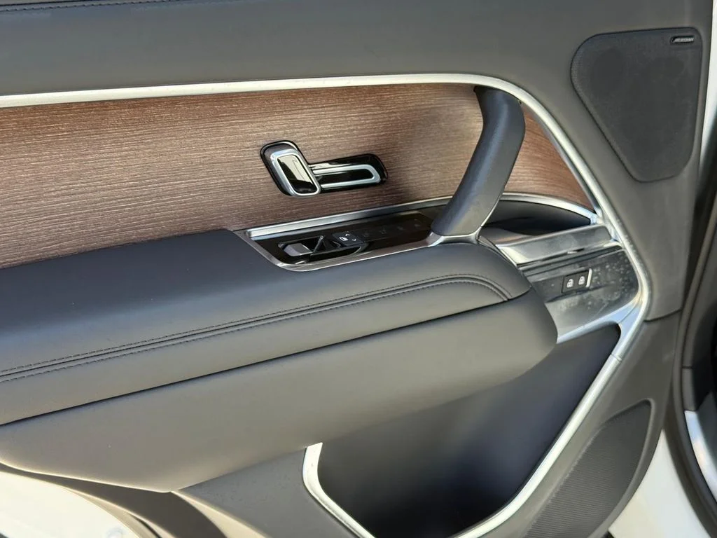 2024 Land Rover Range Rover SE - Photo 16