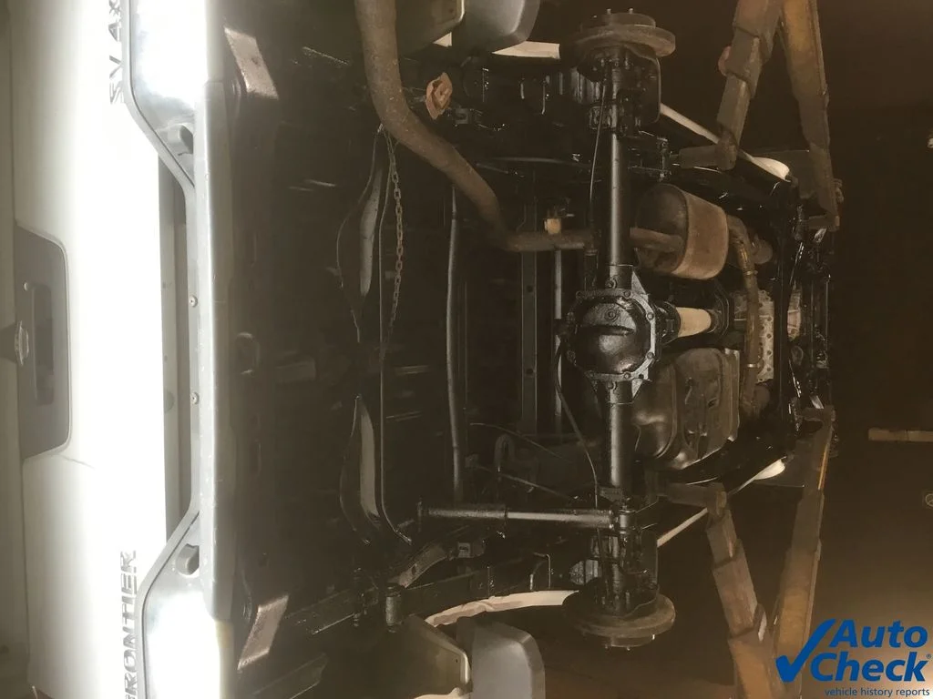 Used 2015 Silver Nissan SV image 8