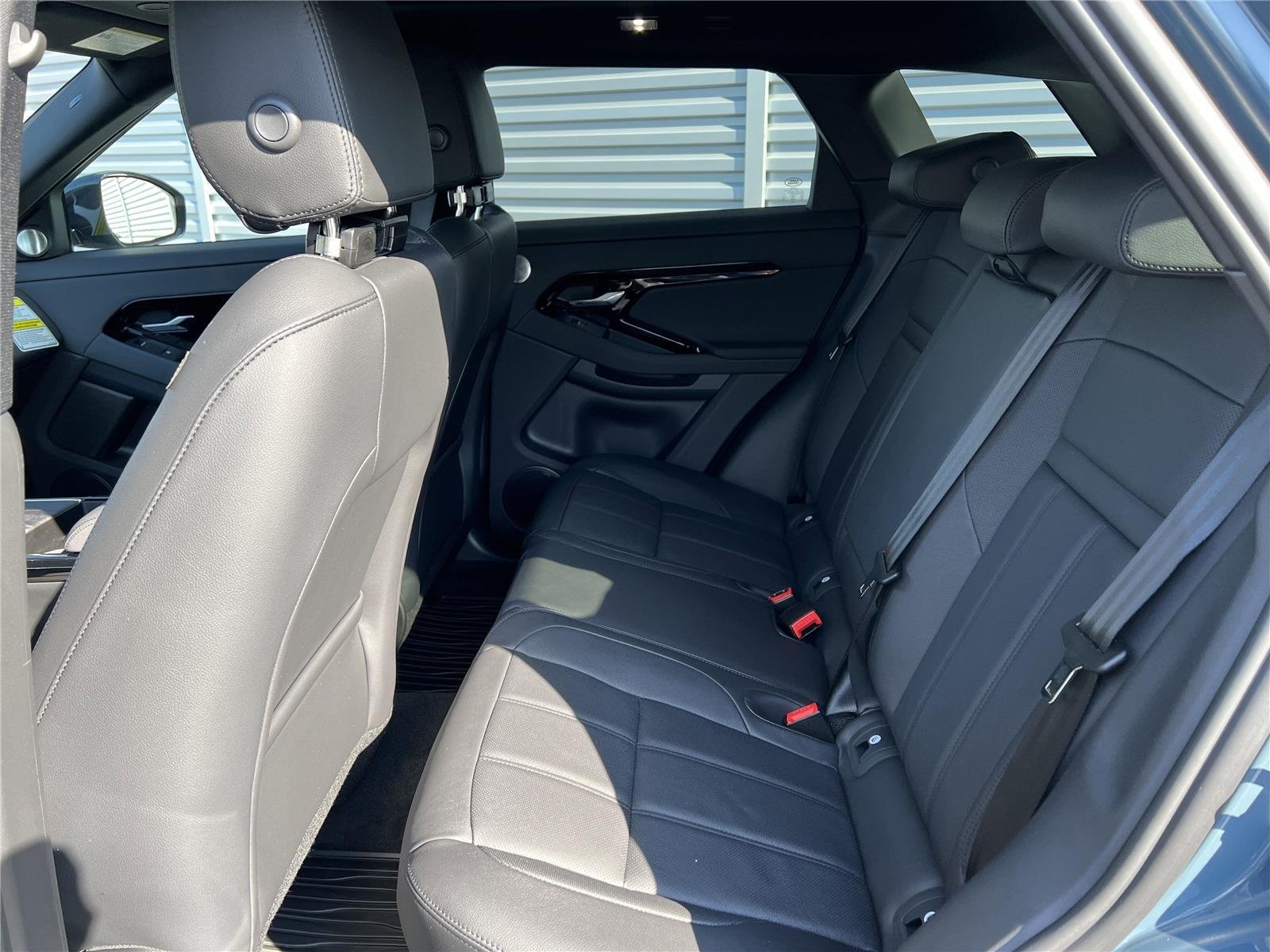 2026 Land Rover Range Rover Evoque Dynamic SE - Photo 9