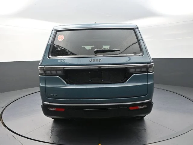 New 2026 Steel Blue Exterior Paint Jeep Limited Reserve image 8