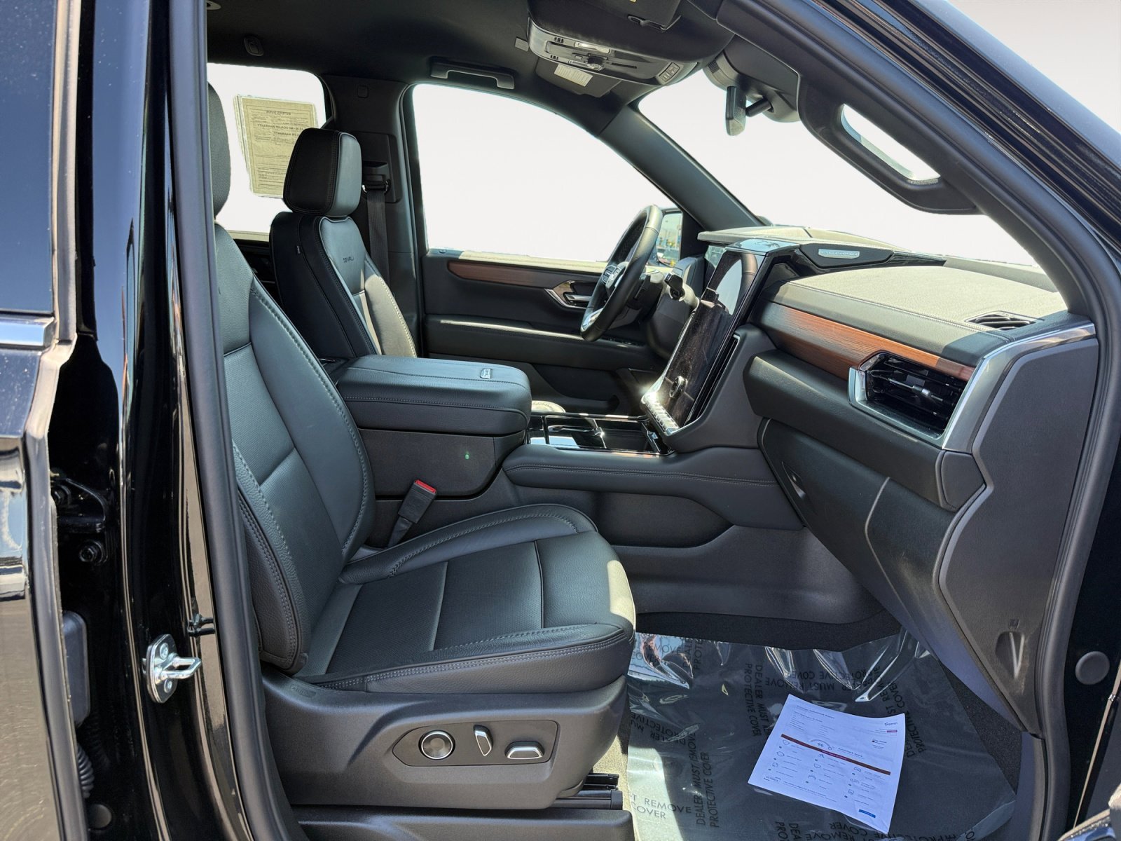 Used 2025 Onyx Black GMC Denali image 19