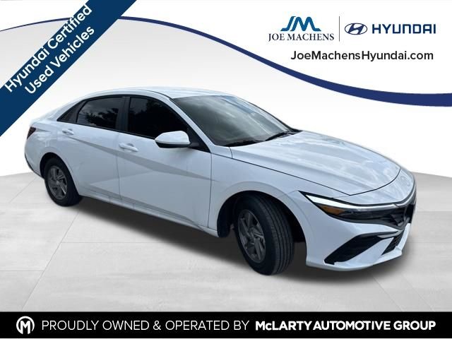 Certified Used 2026 White Hyundai SE image 4