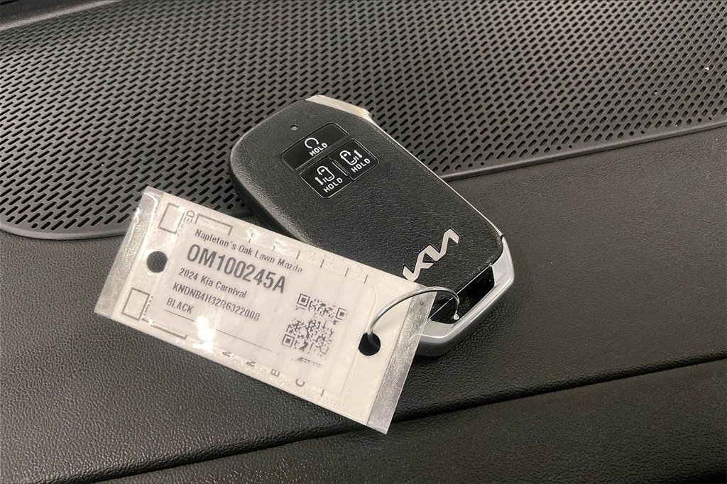 2024 KIA CARNIVAL - Image 10
