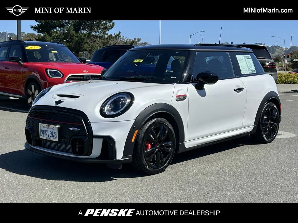 2023 MINI Hardtop John Cooper Works's photo