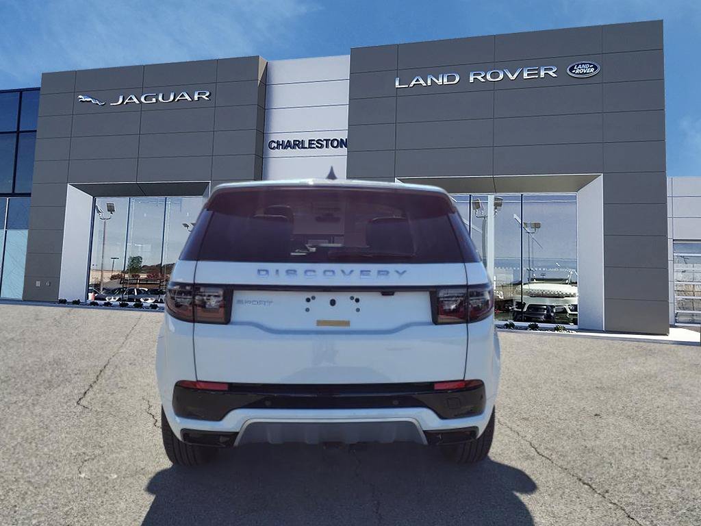 Certified Used 2025 Fuji White Land Rover S image 4