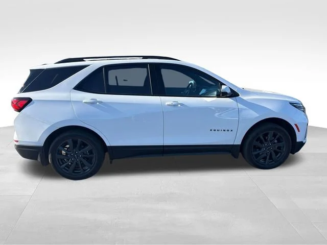 Used 2023 Summit White Chevrolet RS image 7