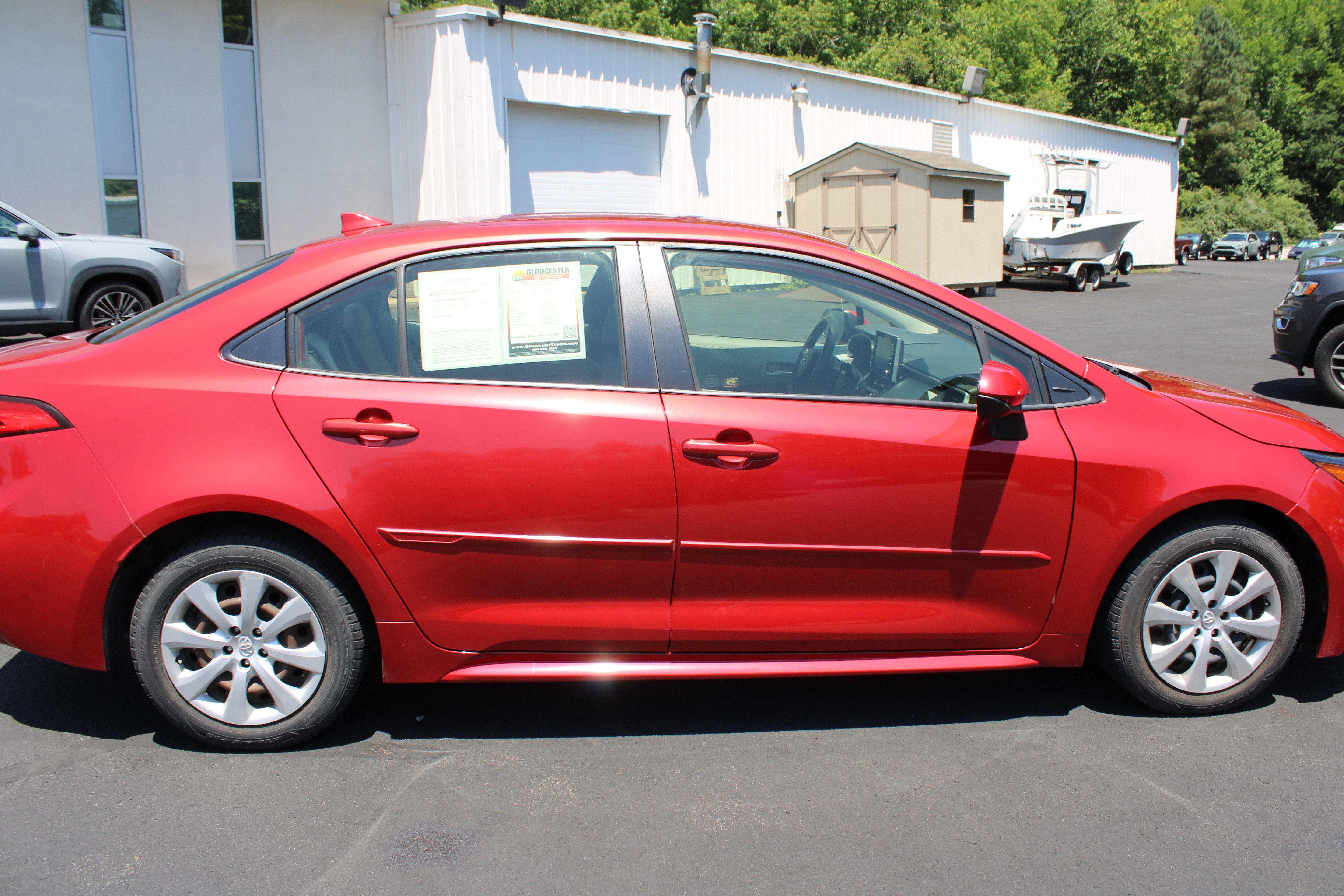 Used 2020 Barcelona Red Metallic Toyota LE image 4
