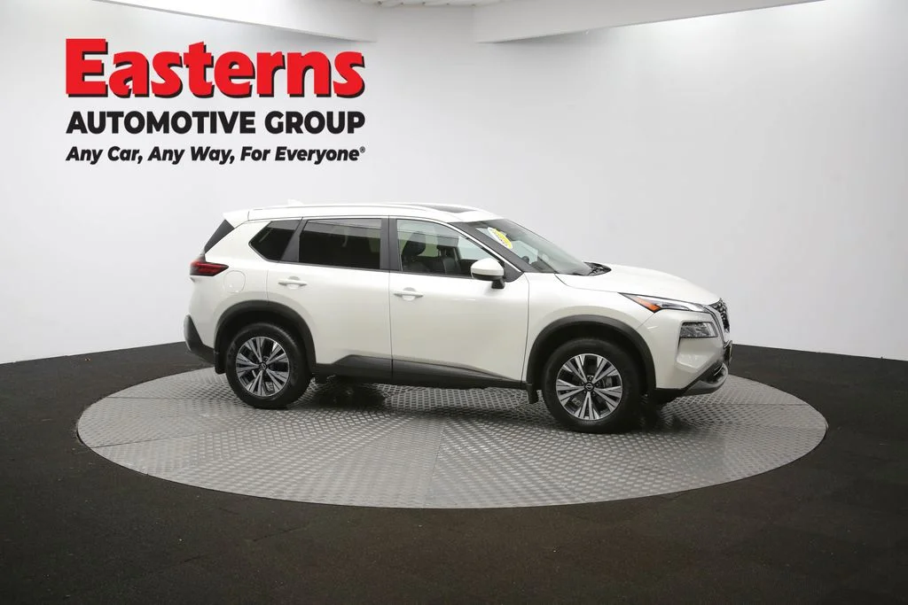 Used 2023 White Nissan SV image 44