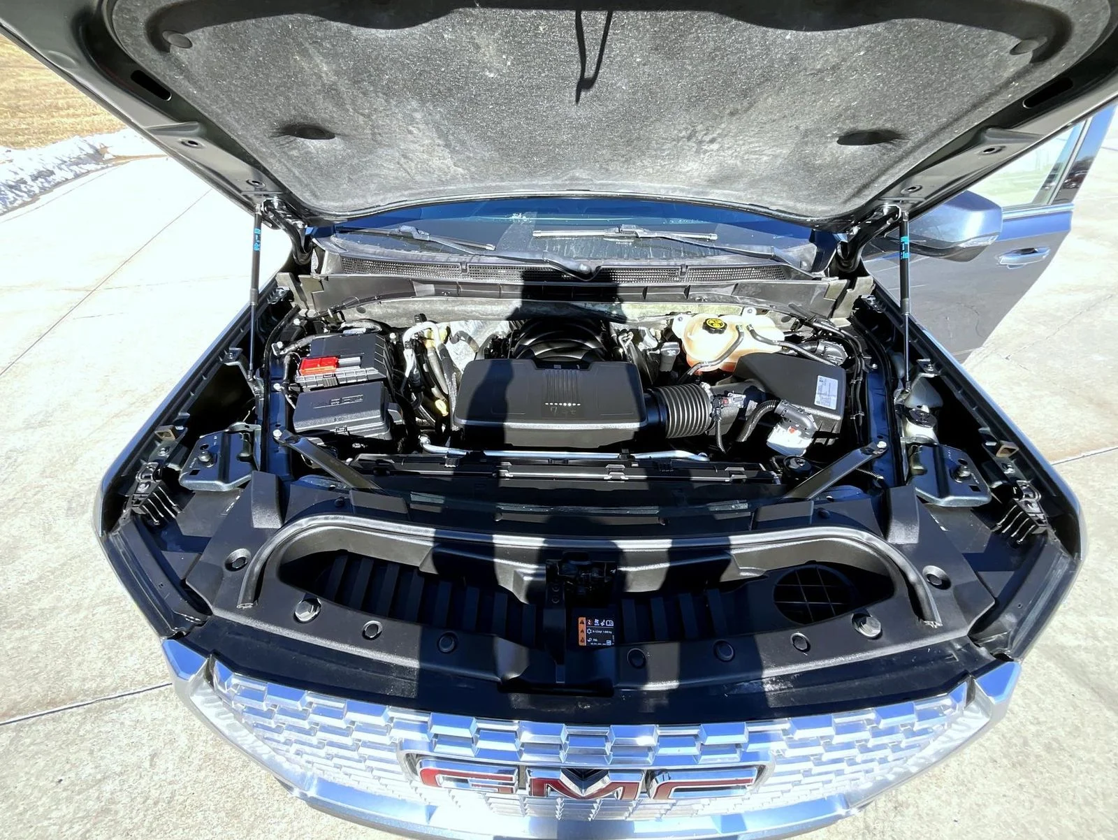 Used 2021 Blue GMC Denali image 28