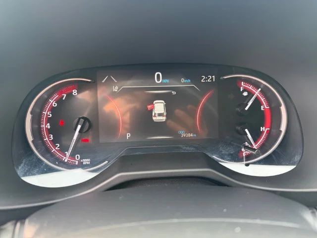 Used 2024  Toyota XLE image 13