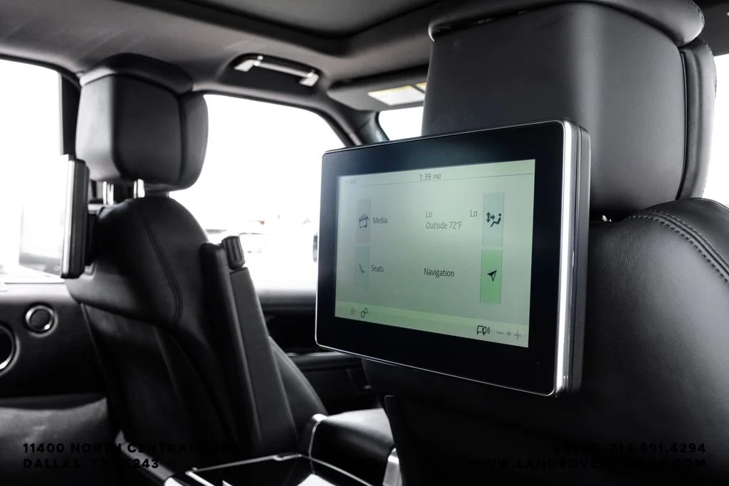 Used 2021 Fuji White Land Rover Westminster image 37