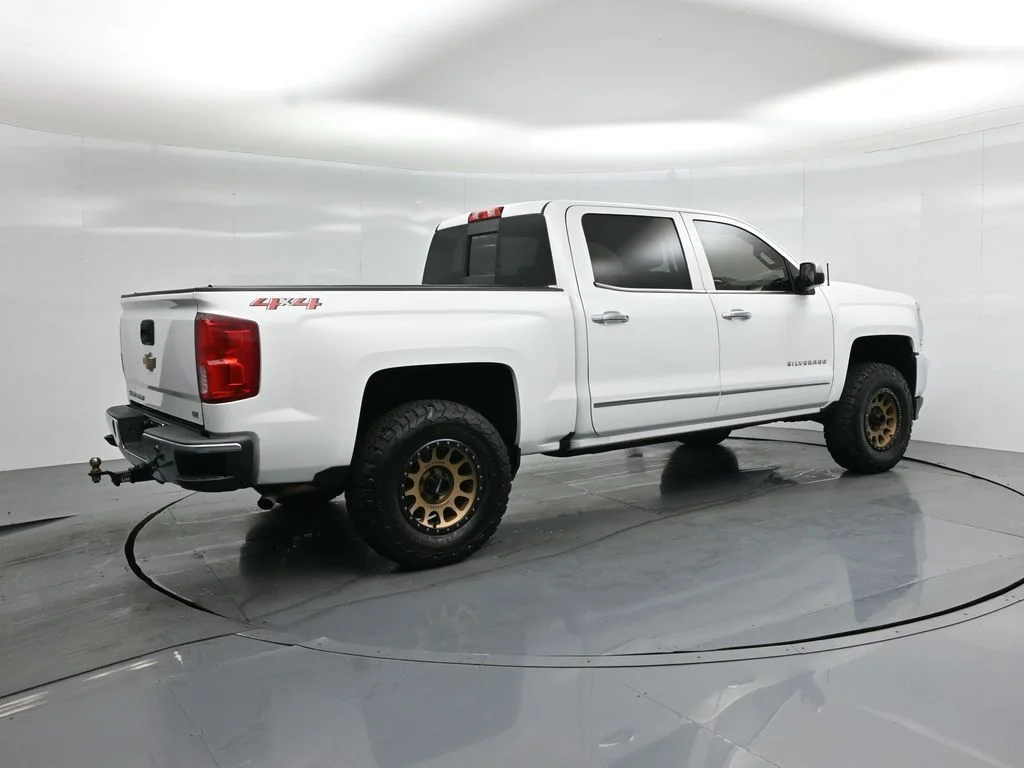 Used 2018 White Chevrolet LTZ image 24