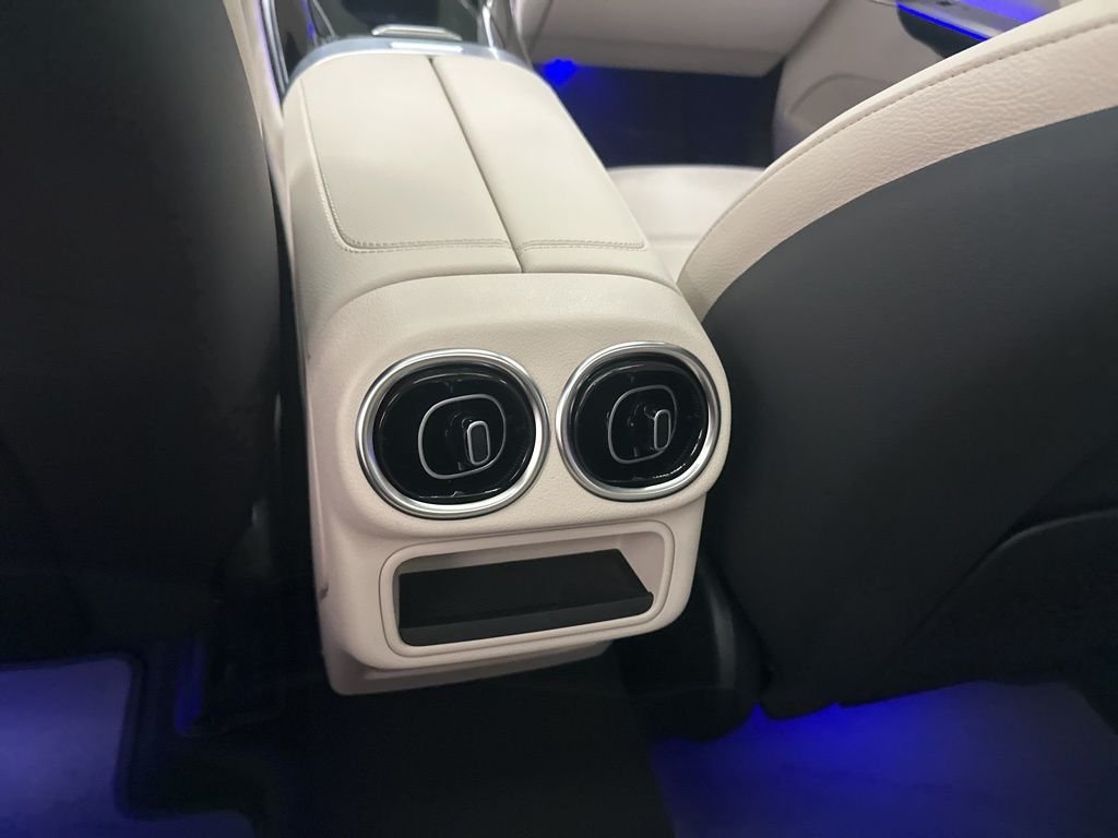Used 2026 White Mercedes-Benz GLC 300 image 22
