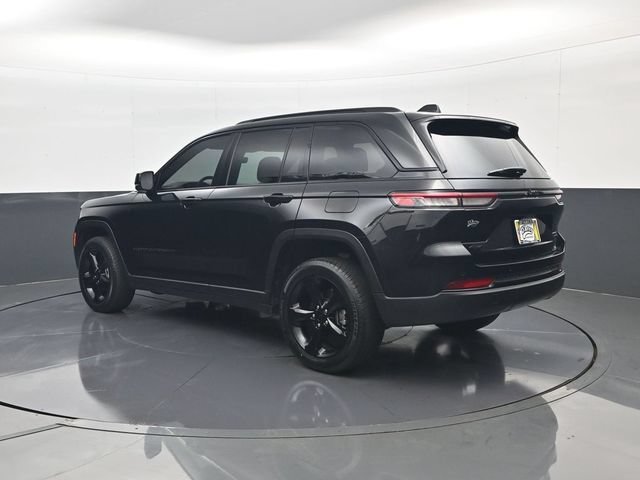 Used 2025 Black Jeep Limited 4x4 image 7