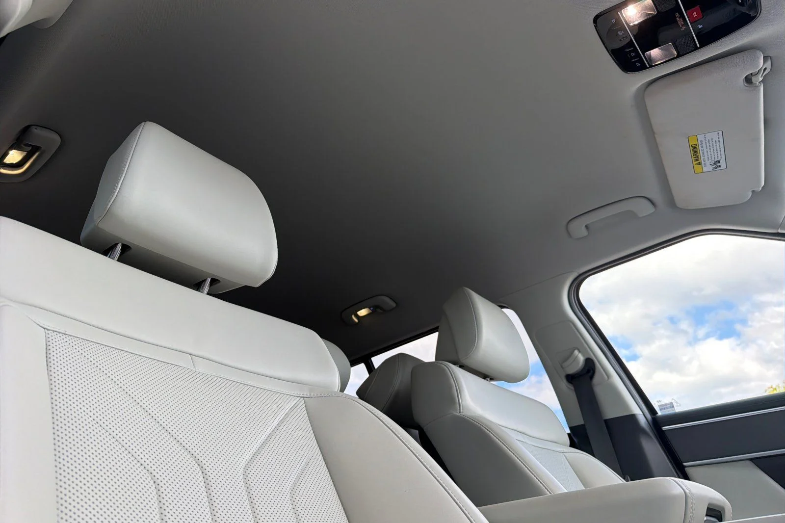 Used 2024 Green Hyundai SEL image 18
