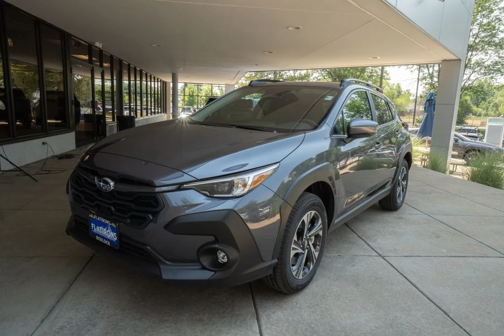 New 2026 MAGNETITE GRAY PEARL Subaru Premium image 3