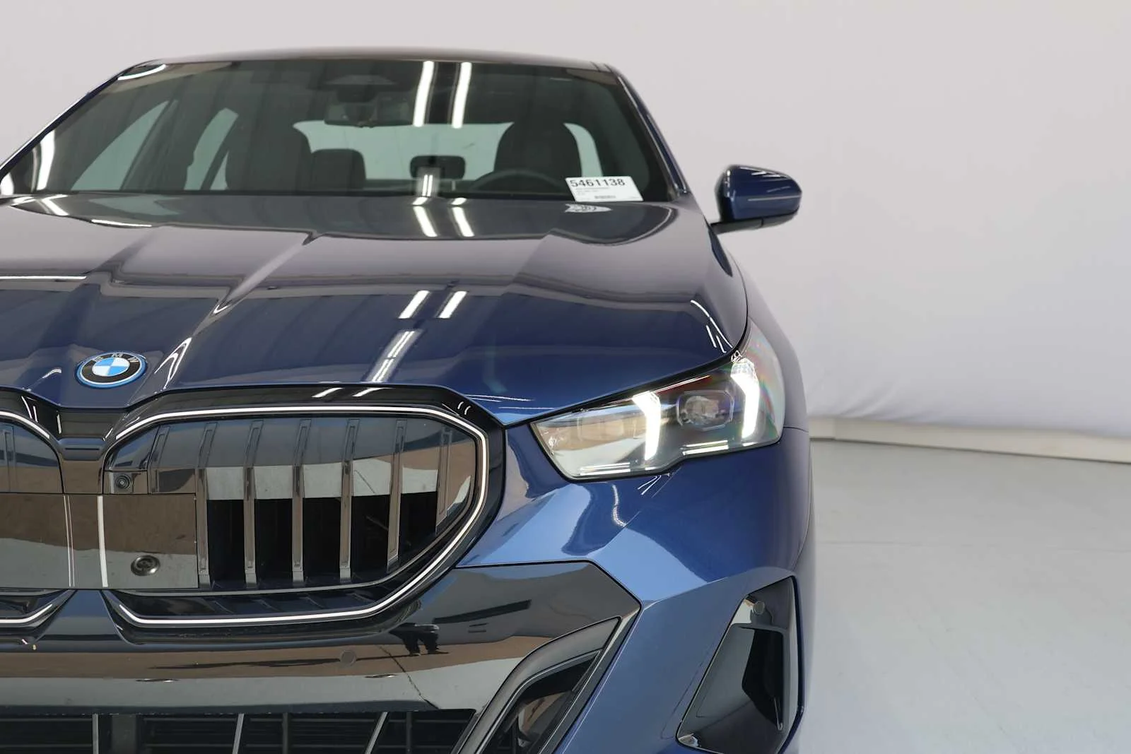 Certified Used 2025 Phytonic Blue Metallic BMW 550e xDrive image 5