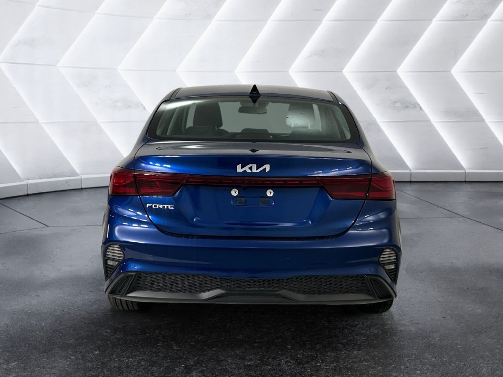 Used 2024 Blue Kia LXS image 5