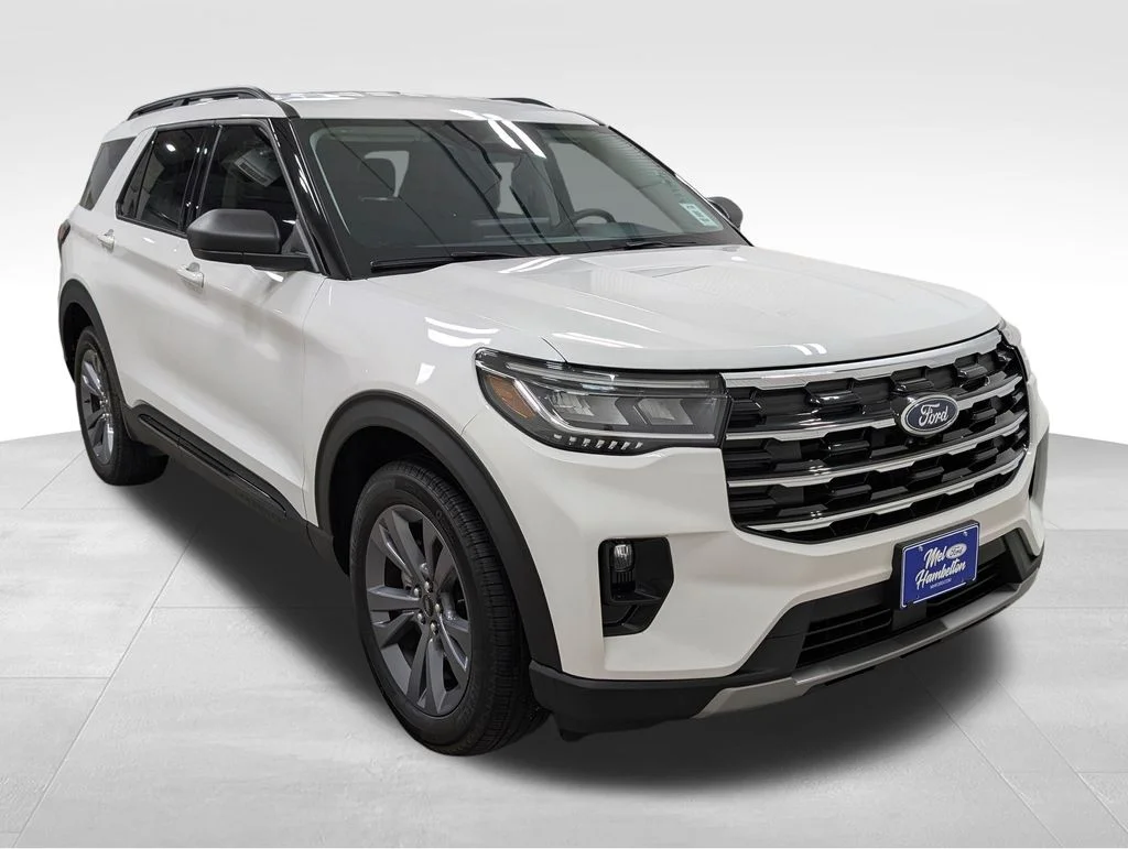 New 2026 Star White Metallic Tri-Coat Ford Active image 18