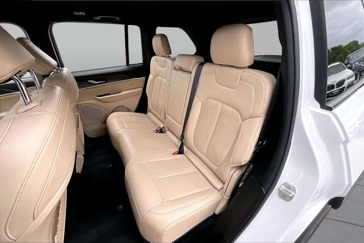 Used 2023 Bright White Clearcoat Jeep Limited image 19