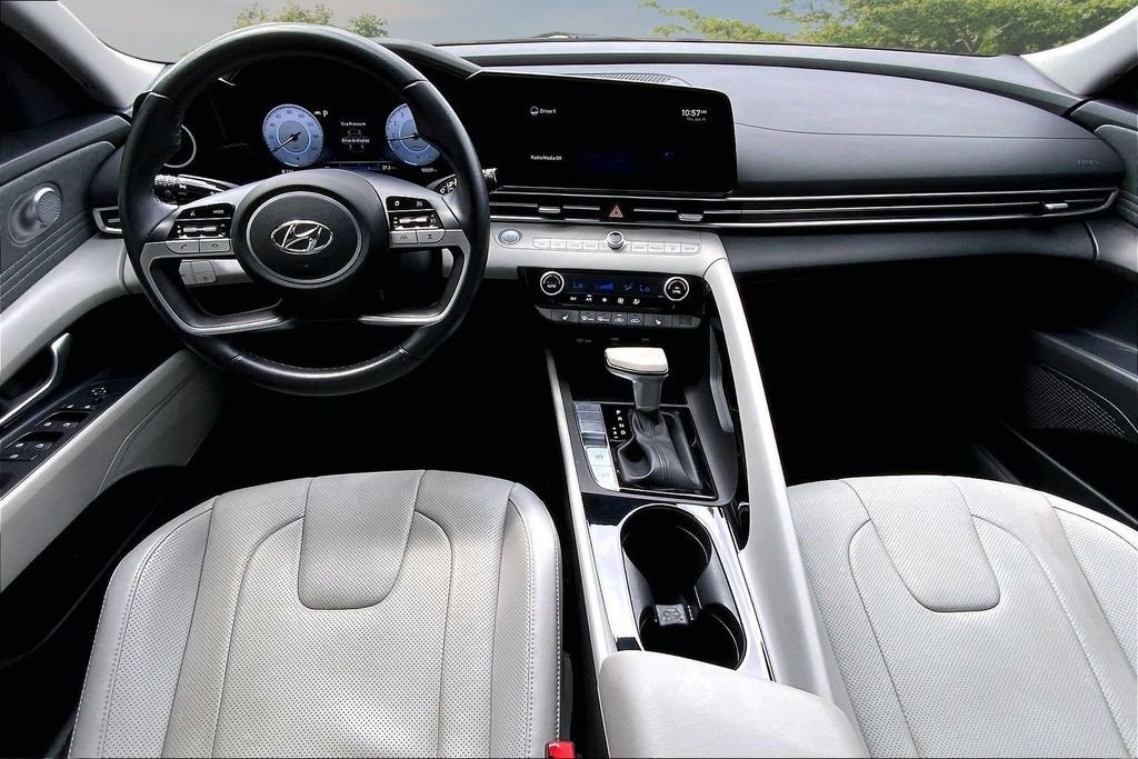 Used 2022 Blue Hyundai Limited image 7