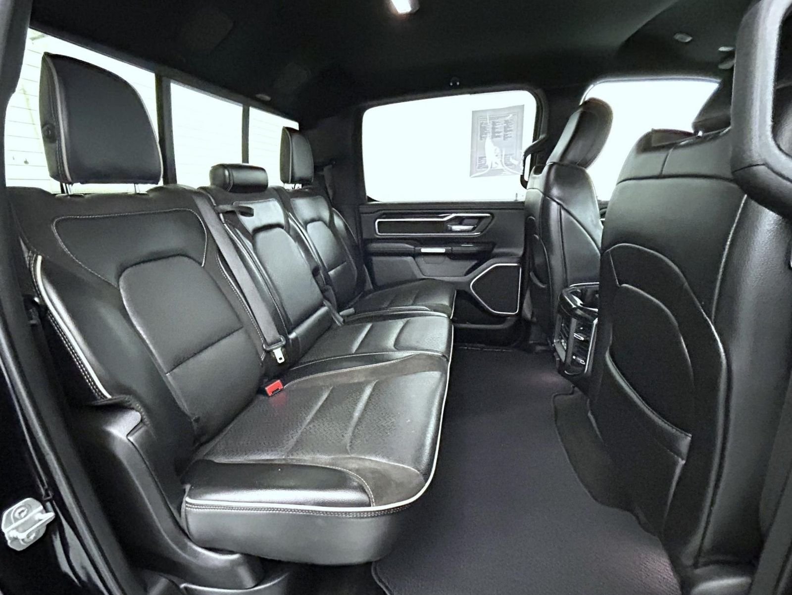 Used 2020 Black Ram Laramie image 18