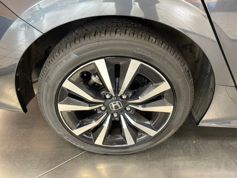 Used 2024  Honda EX image 9