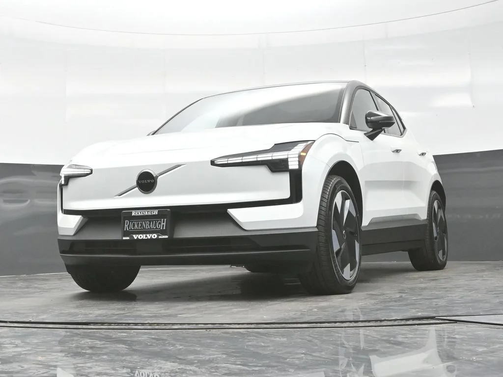 New 2026 White Volvo Twin Motor Performance Plus image 22