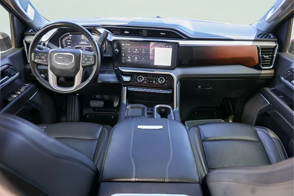 Used 2024 Onyx Black GMC Denali image 28