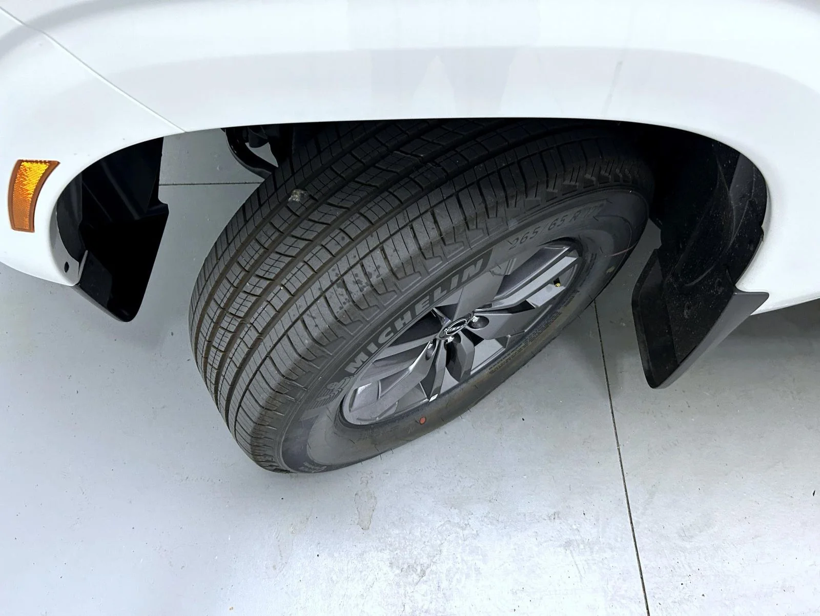 New 2026 White Nissan SV image 23
