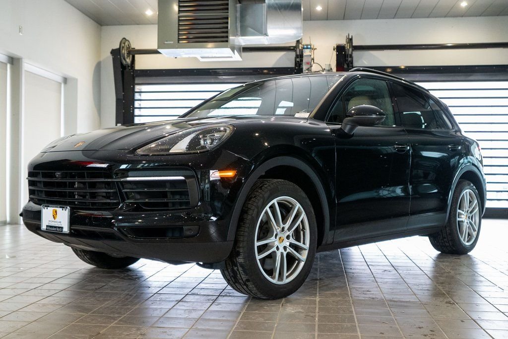2023 Porsche Cayenne Base