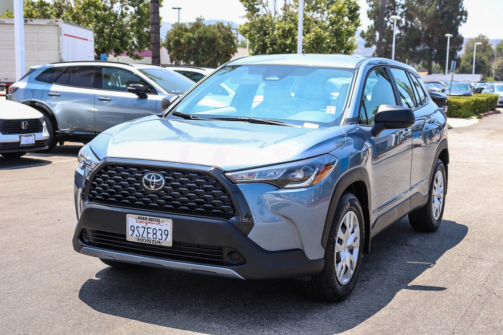 Used 2025 Celestite Toyota L image 3