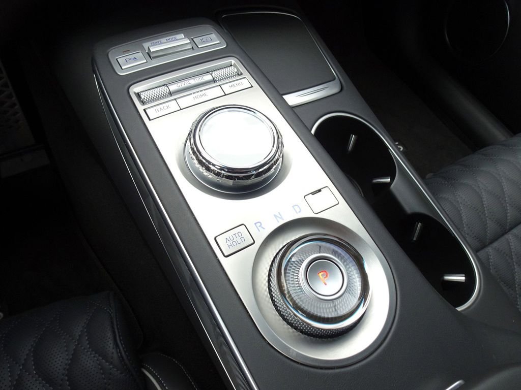 2025 GENESIS GV70 Sport - Photo 16