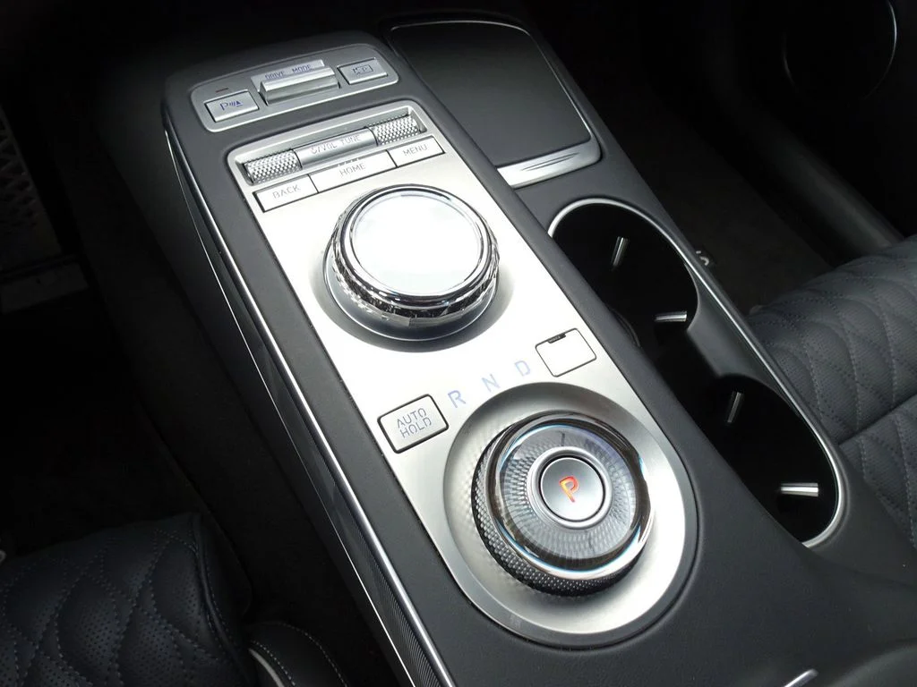 2025 GENESIS GV70 Sport - Photo 16