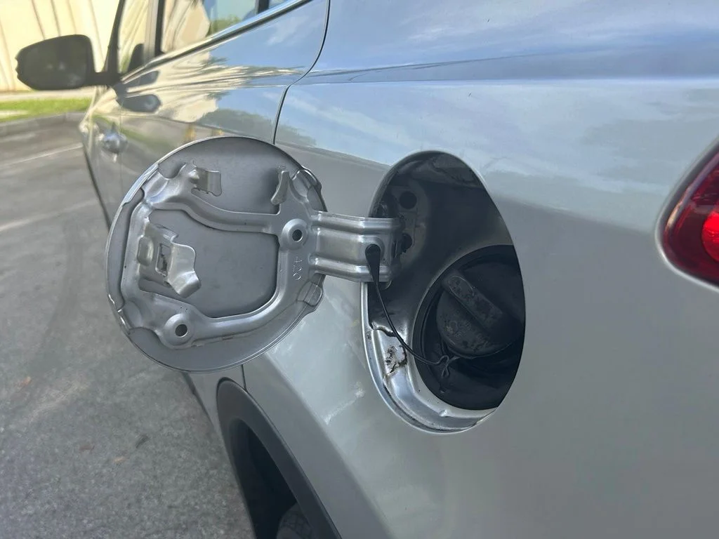 Used 2015 Silver Toyota XLE image 36