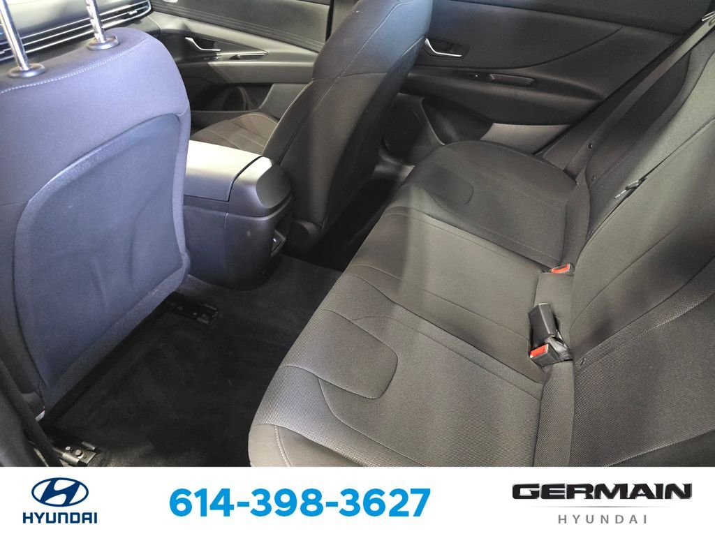 2025 Hyundai Elantra SE - Photo 20