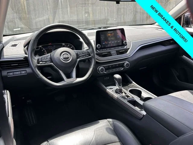 Used 2023 Pearl Nissan 2.5 SR image 16