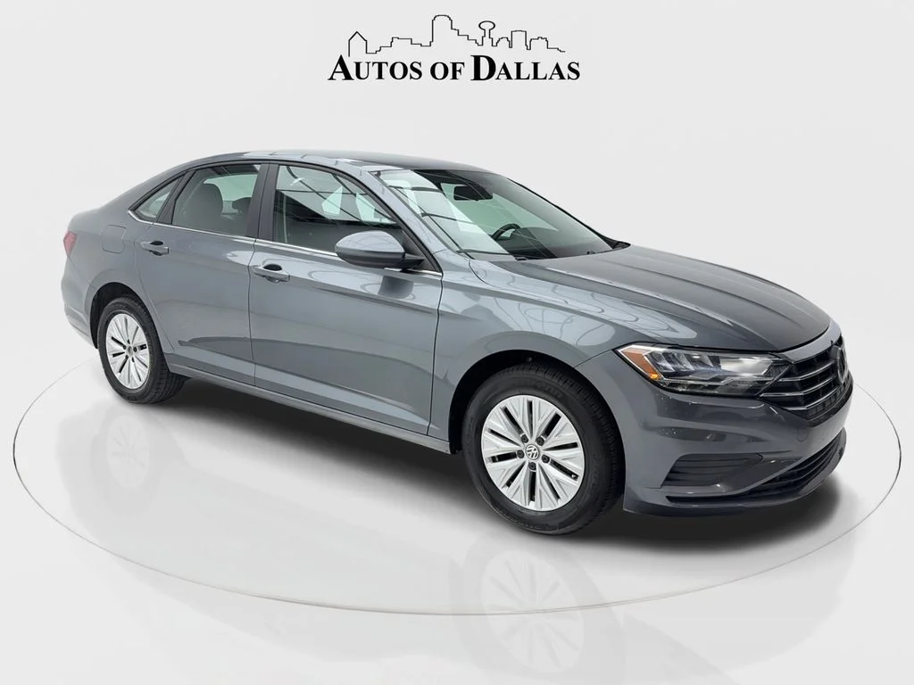 Used 2020 Gray Volkswagen 1.4T S image 2