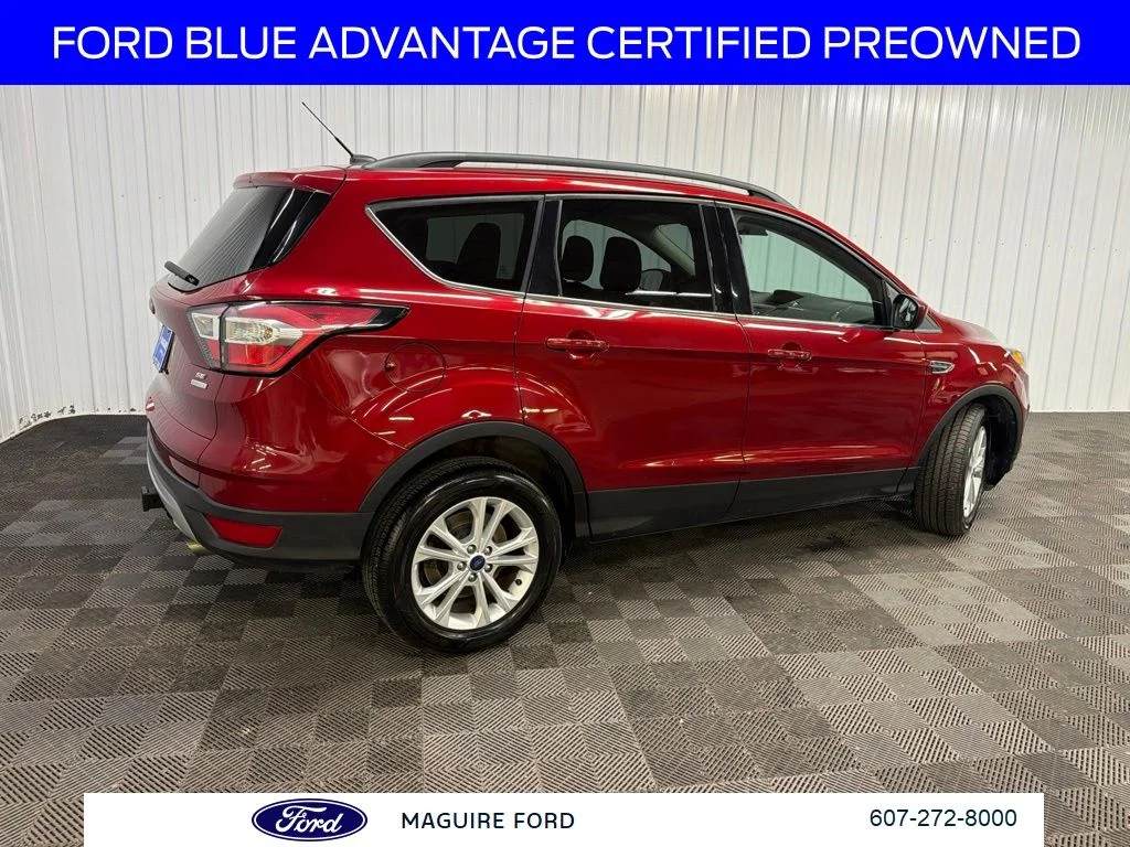 Used 2018 Red Ford SE image 4