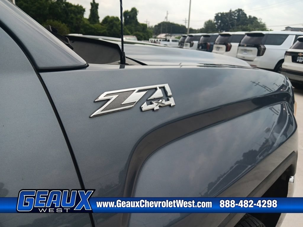 Used 2015 LIGHT STEEL GRAY METALLIC GMC SLE image 12