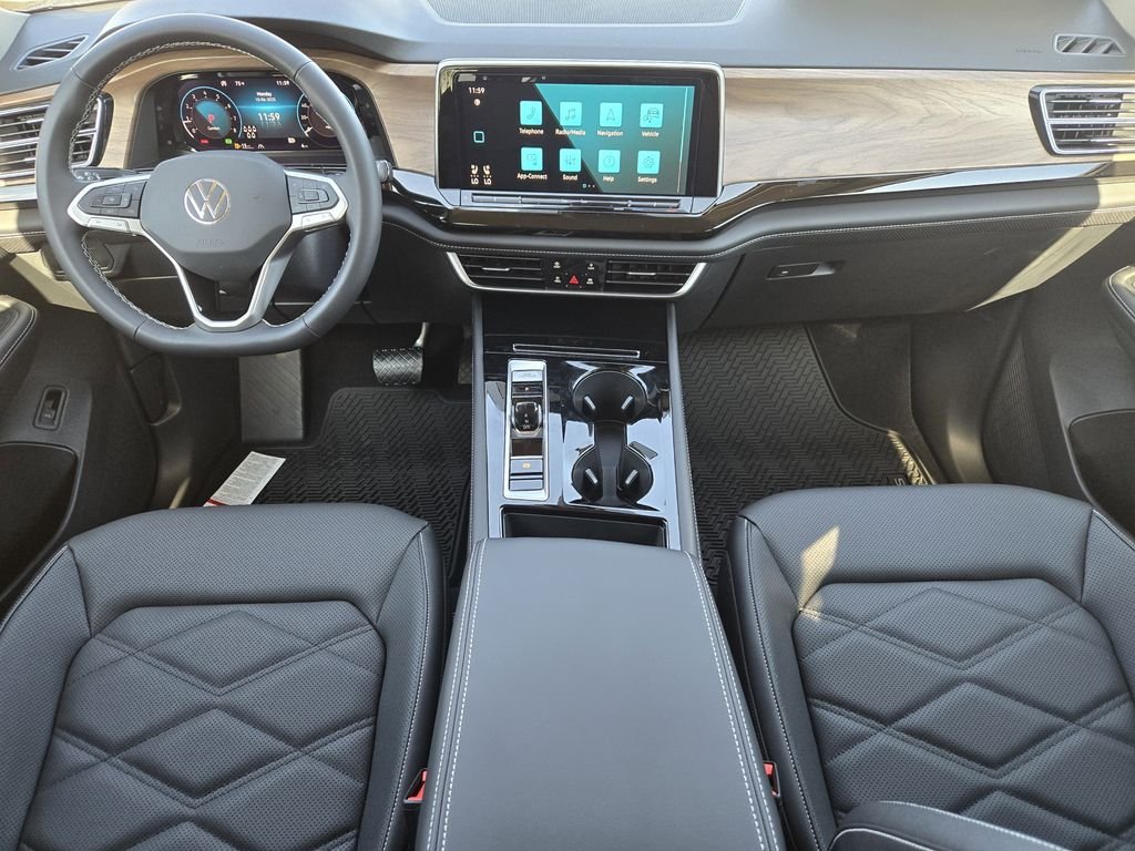 New 2026 White/off-white Volkswagen 2.0T SE w/Technology image 20