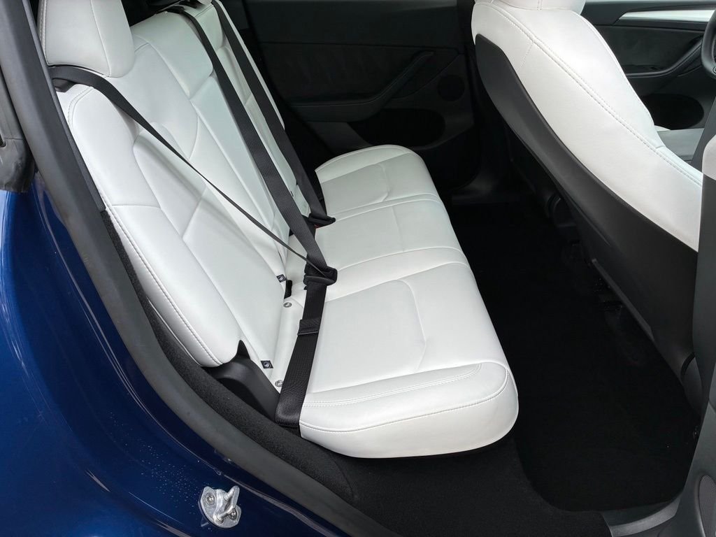 Used 2024  Tesla Long Range image 27