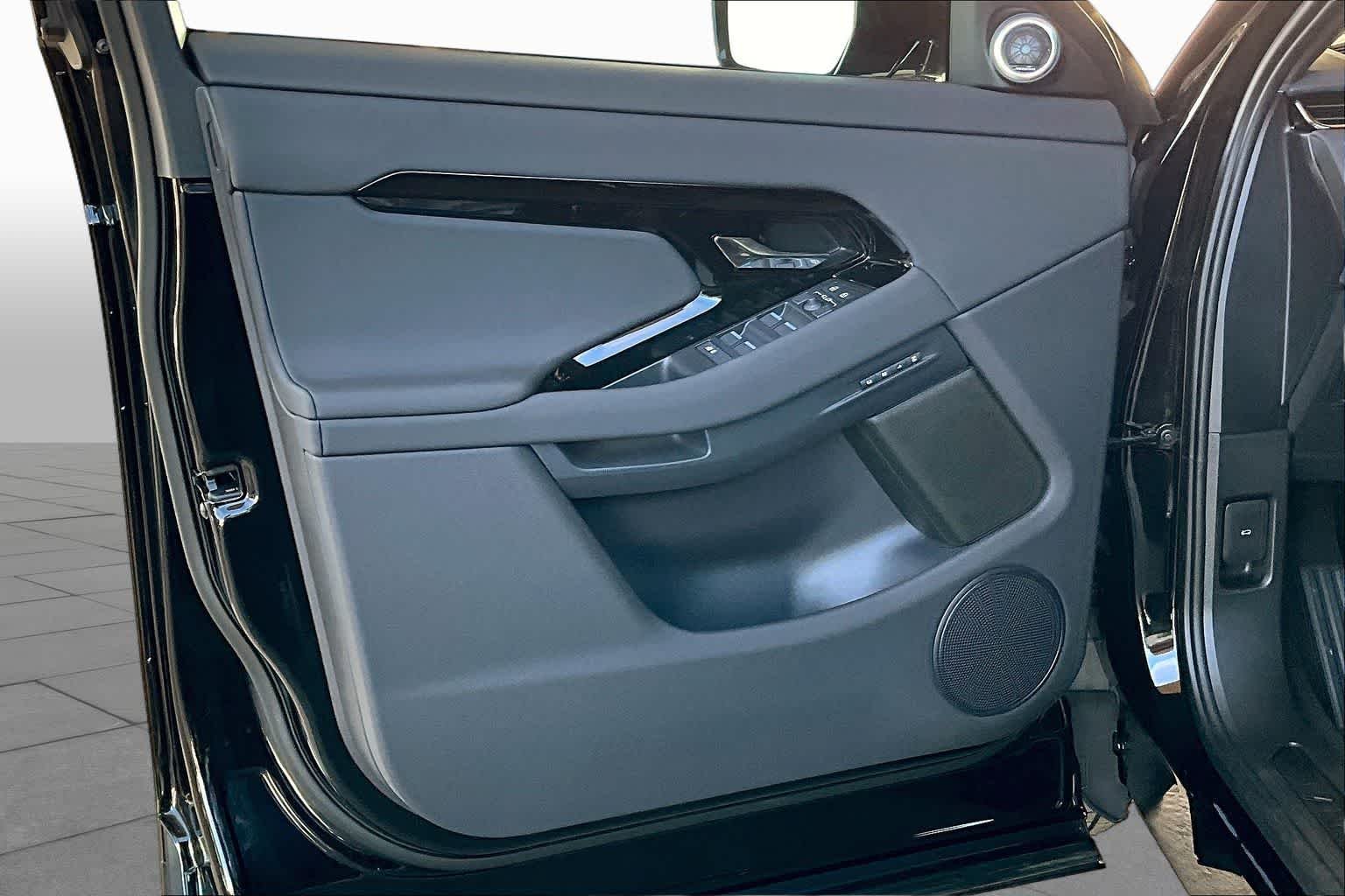 2026 Land Rover Range Rover Evoque S - Photo 10