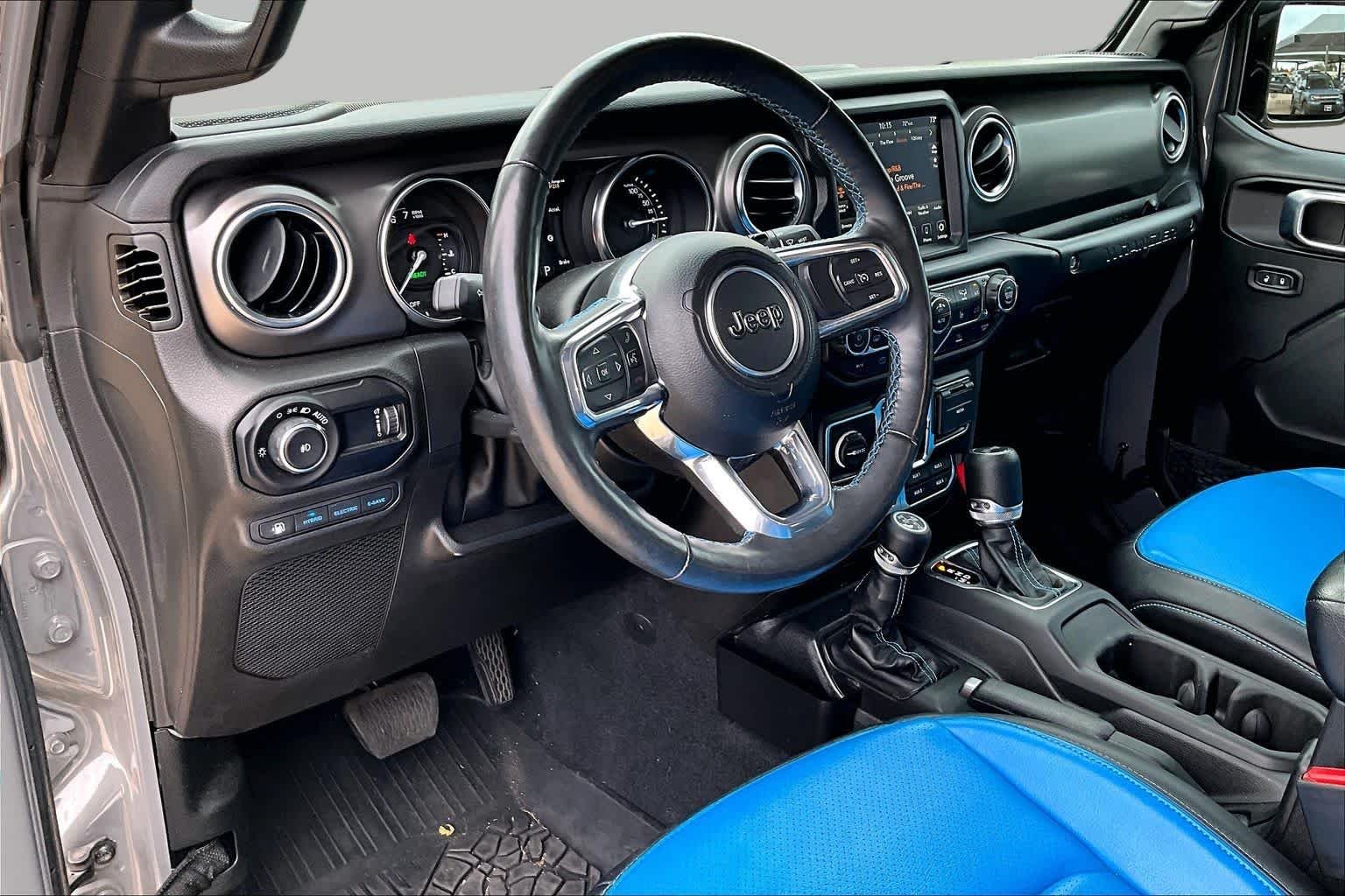 Used 2023 Sting-Gray Clearcoat Jeep Rubicon image 15