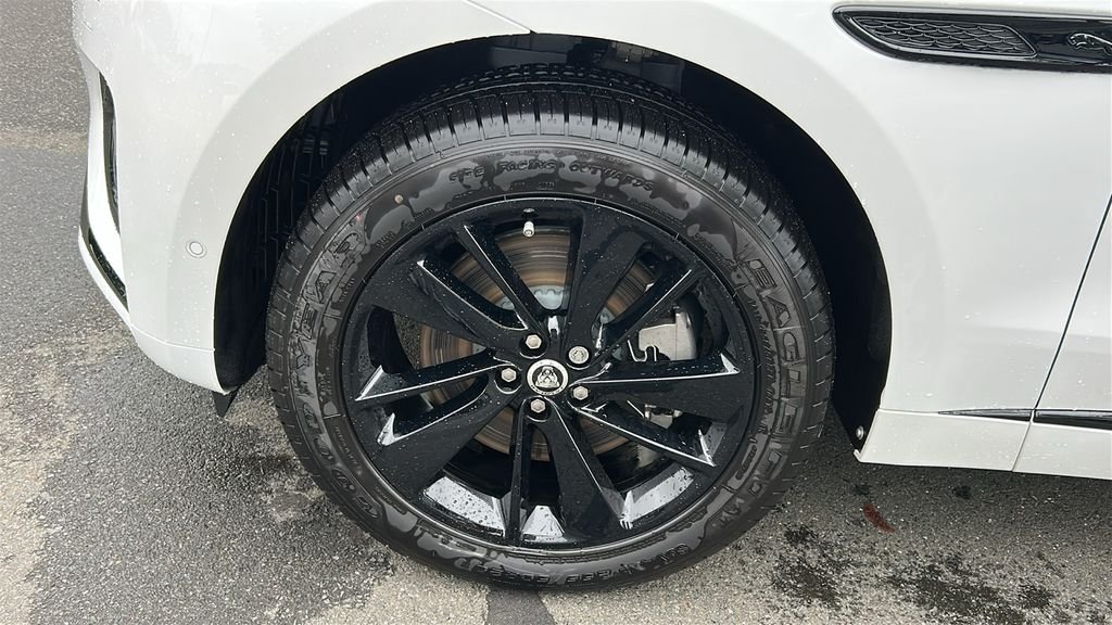 2026 Jaguar F-Pace R-Dynamic S - Photo 8