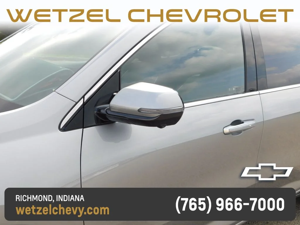 Used 2025 Gray Buick Avenir image 11