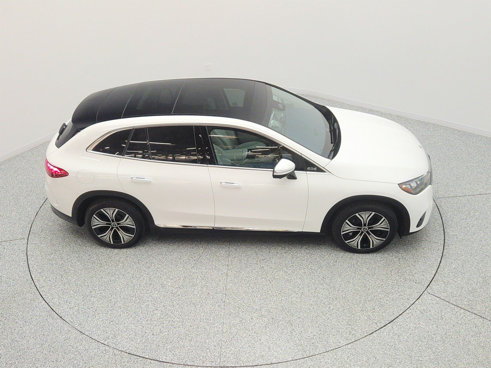 Used 2024 Polar White Mercedes-Benz EQE 350+ SUV image 25